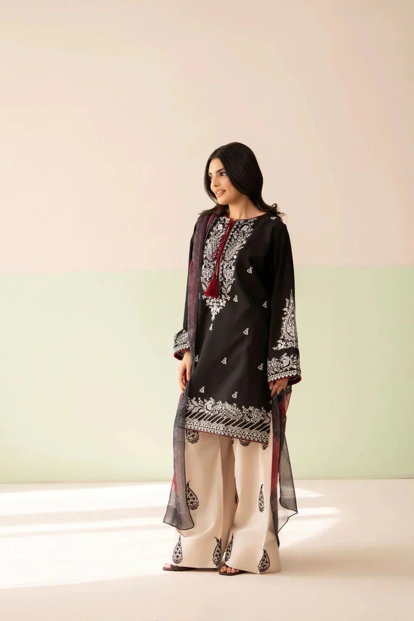 Gul e Siyah 3 Piece Embroidered