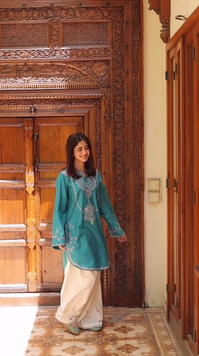 Humrahi 2 Piece  Embroidered Winter